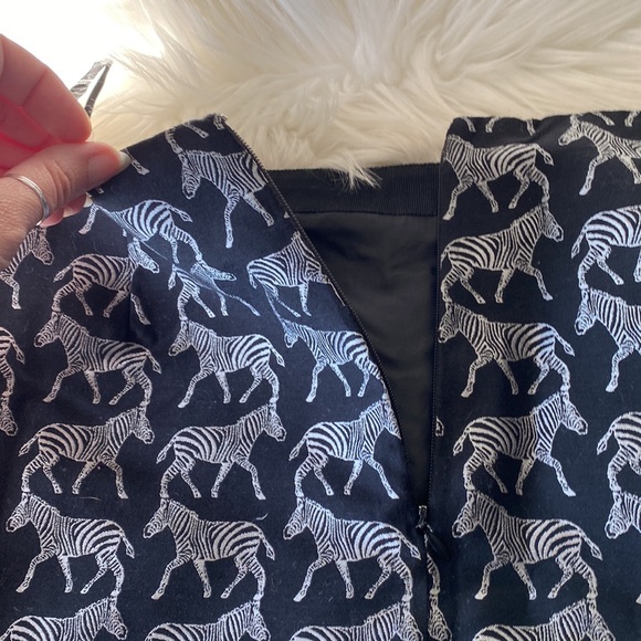 J. C r e w • Zebra pencil skirt - Picture 5 of 7